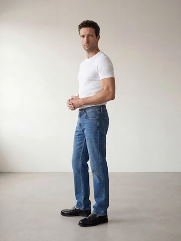 T-Shirt 'The Peter' ARMIE en blanc
