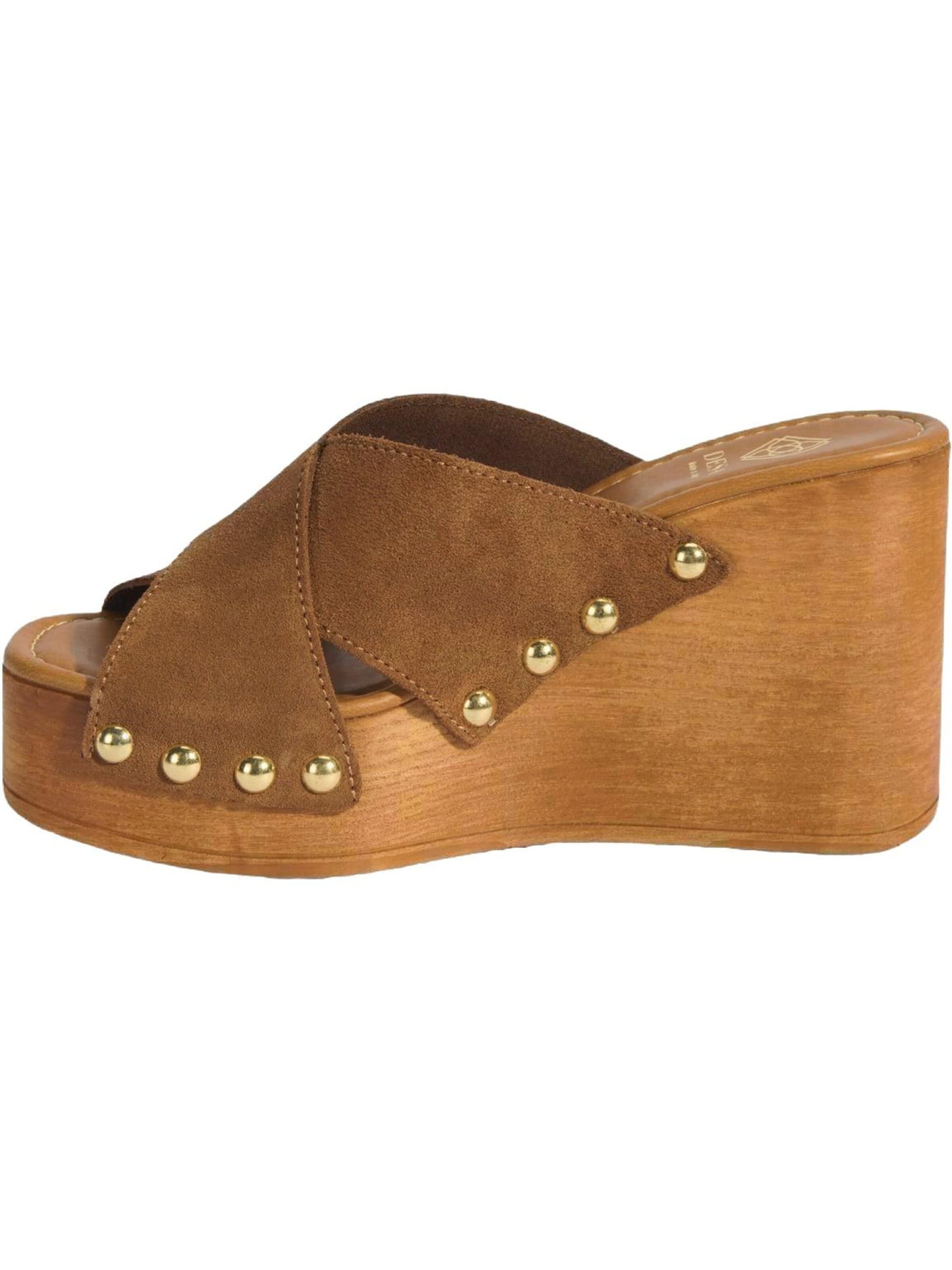 Desa Slipper in Brown