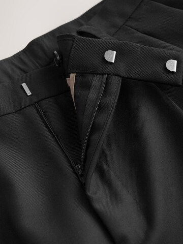 Loosefit Pantaloni con piega frontale 'N.Premium' di Next in nero