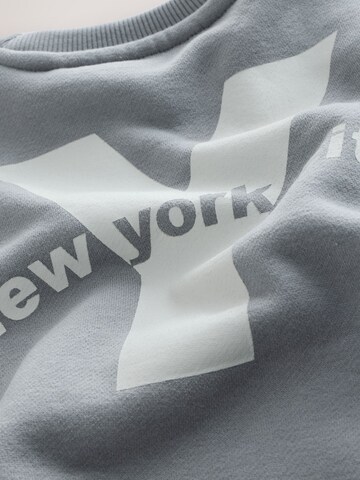 Next - Sudadera en gris