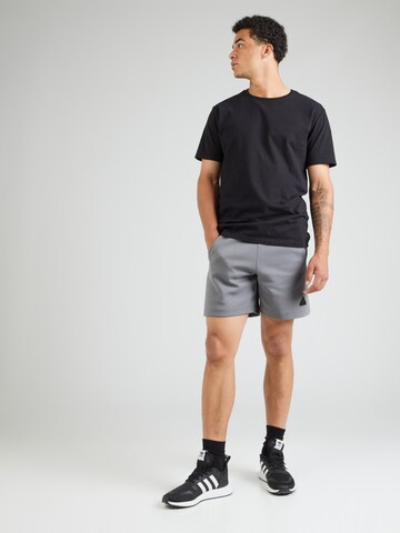 ADIDAS SPORTSWEAR Regular Sportshorts 'Future Icons' in Grau