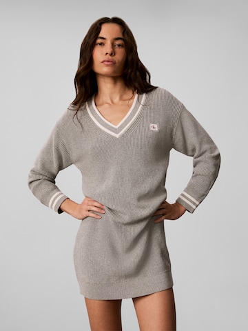Robes en maille Calvin Klein Jeans en gris