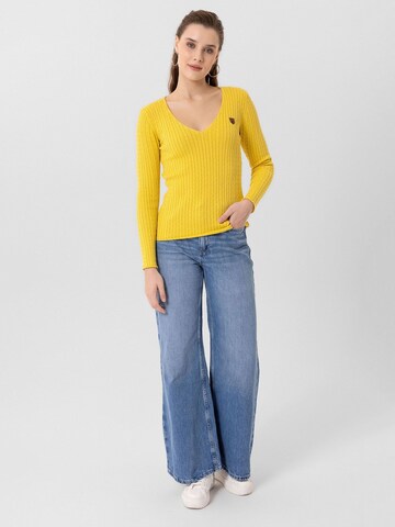 Jacey Quinn Sweater 'Paulina' in Yellow