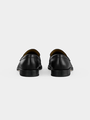 Chaussure basse 'Tayil' BOSS en noir