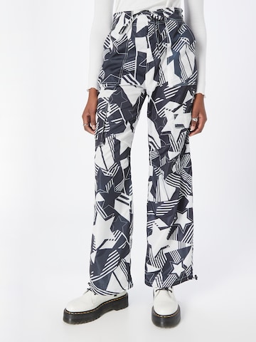 Wide Leg Pantalon cargo Nasty Gal en bleu : devant