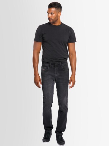 Coupe slim Jean Alessandro Salvarini en noir