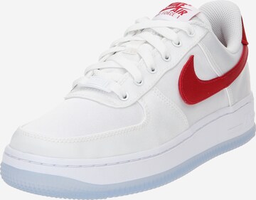 Baskets basses 'AIR FORCE 1 07 ESS SNKR' Nike Sportswear en blanc : devant