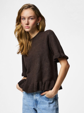 Pullover 'PCSally' di PIECES in marrone: frontale