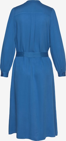 LASCANA Платье-рубашка в Синий