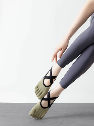 Millo Athletic Socks 'Freedom Yoga' in Green