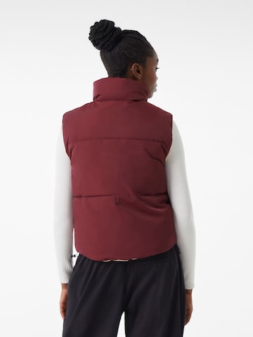 Gilet di Bershka in rosso