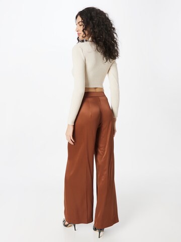 Wide leg Pantaloni con piega frontale di PATRIZIA PEPE in marrone