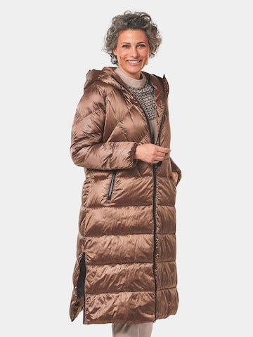 Goldner Winter Coat in Brown: front