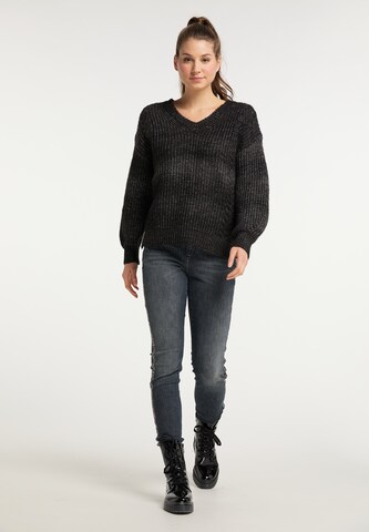 MYMO Sweater in Black