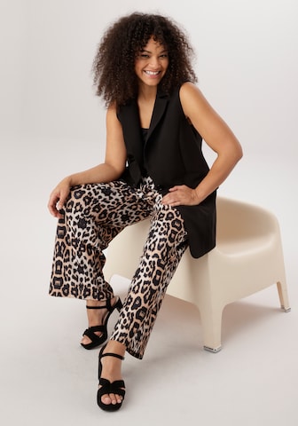 Aniston Wide leg Pants in Brown