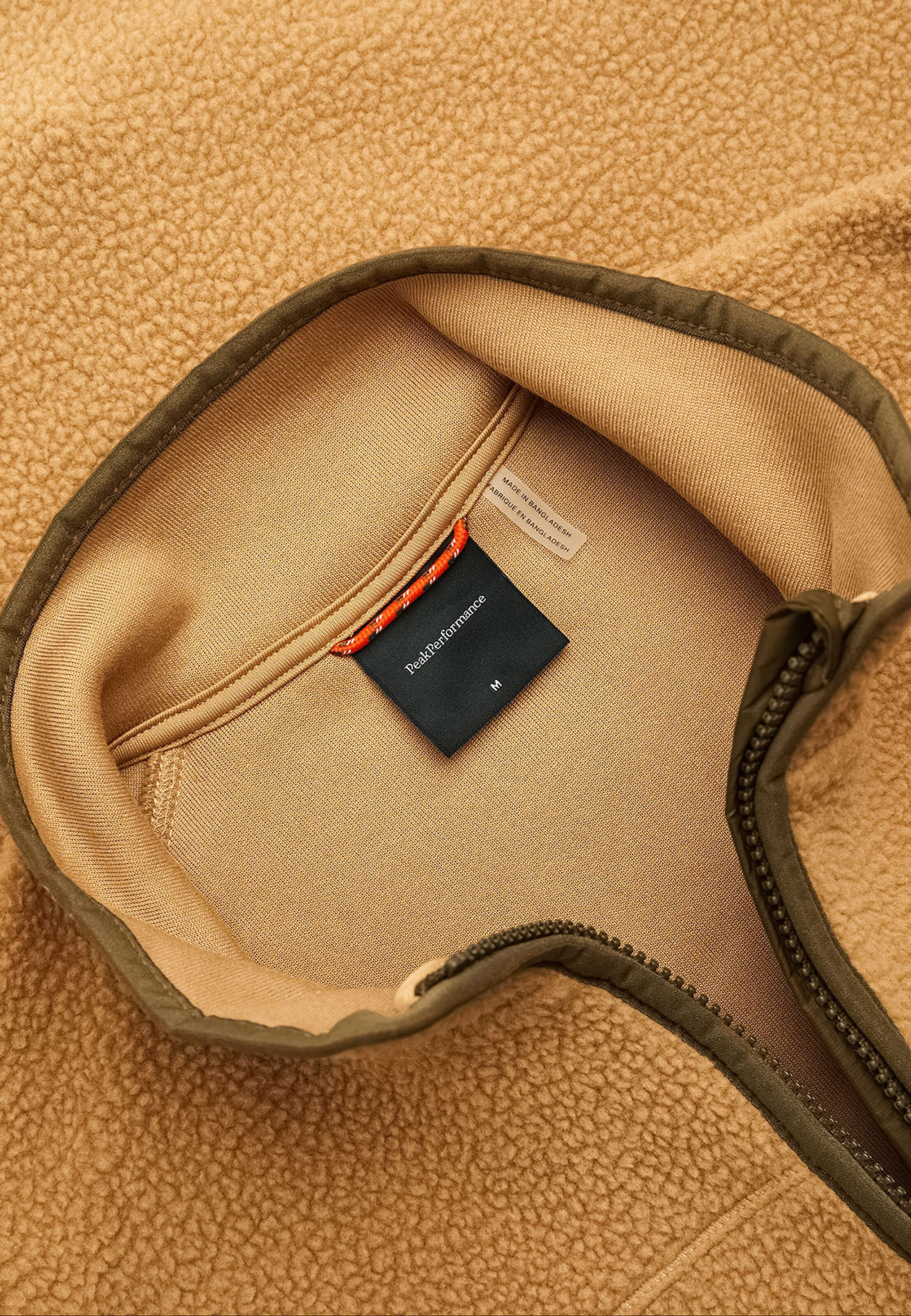 Gilet PEAK PERFORMANCE en marron