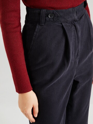 TOPSHOP Regular Pleat-front trousers in Black