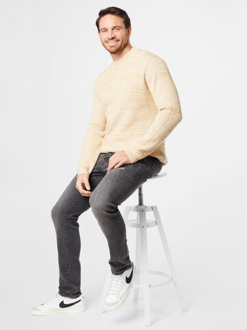 Redefined Rebel Sweater 'Kevin' in Yellow