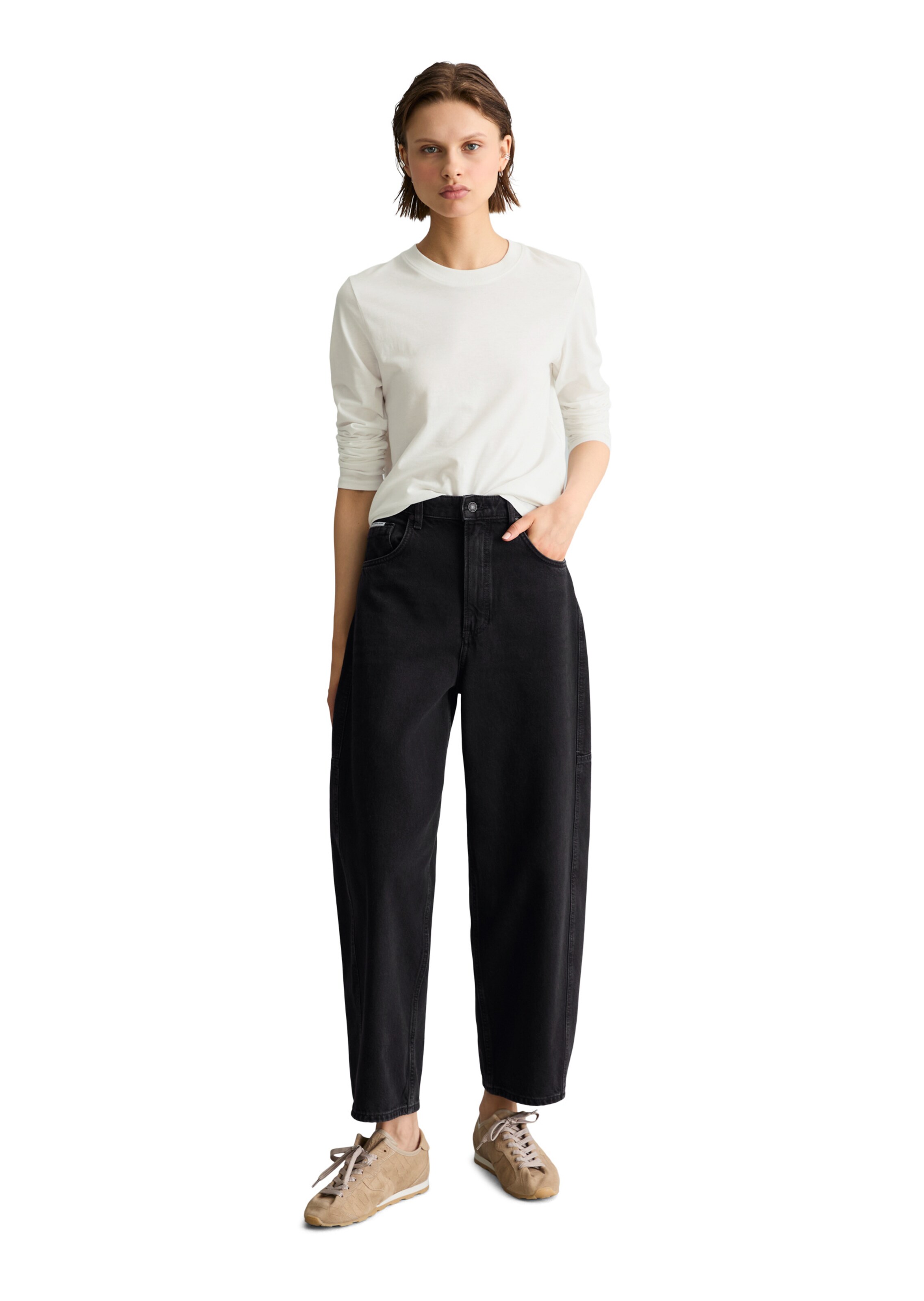 Marc O'Polo DENIM Barrel Jeans 'Enni' in Black: front