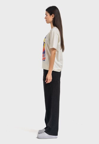 Oldskull Shirt 'Wrldvibe Bali Beam Graphic' in White