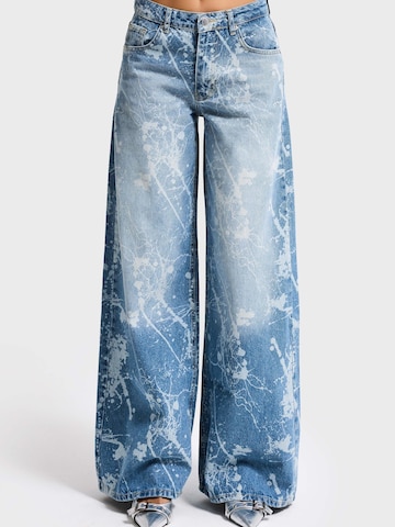 IT'S BASIC Wide leg Jeans 'PRINTED PALAZZO MID RISE JEANS' in Blauw: voorkant