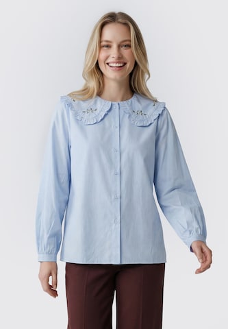 Usha - Blusa em azul: frente