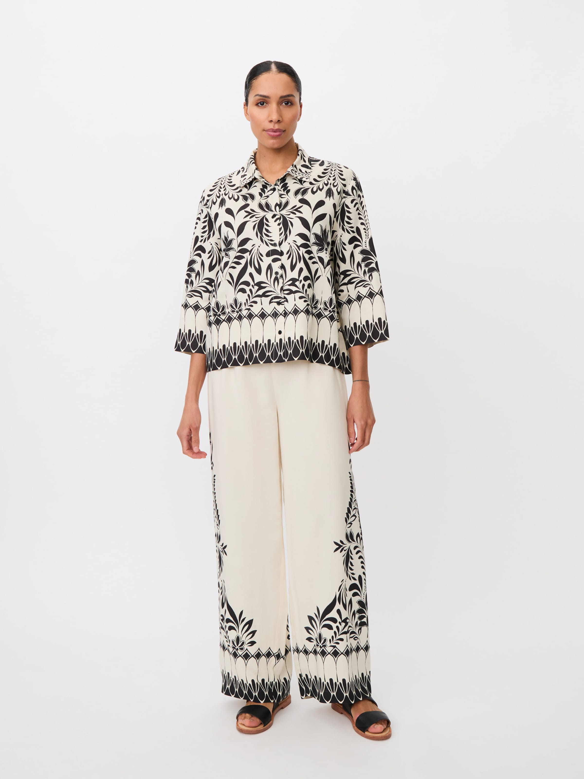 Masai Blouse 'MaIsolde' in Zwart: voorkant