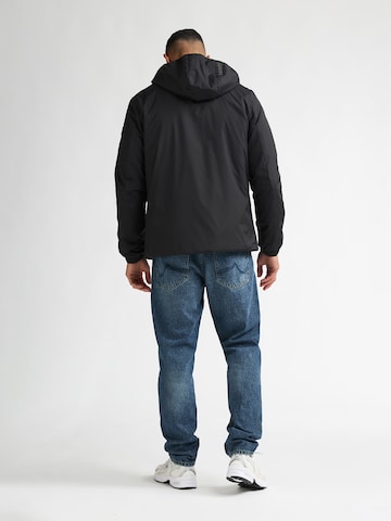 Petrol Industries Övergångsjacka i svart