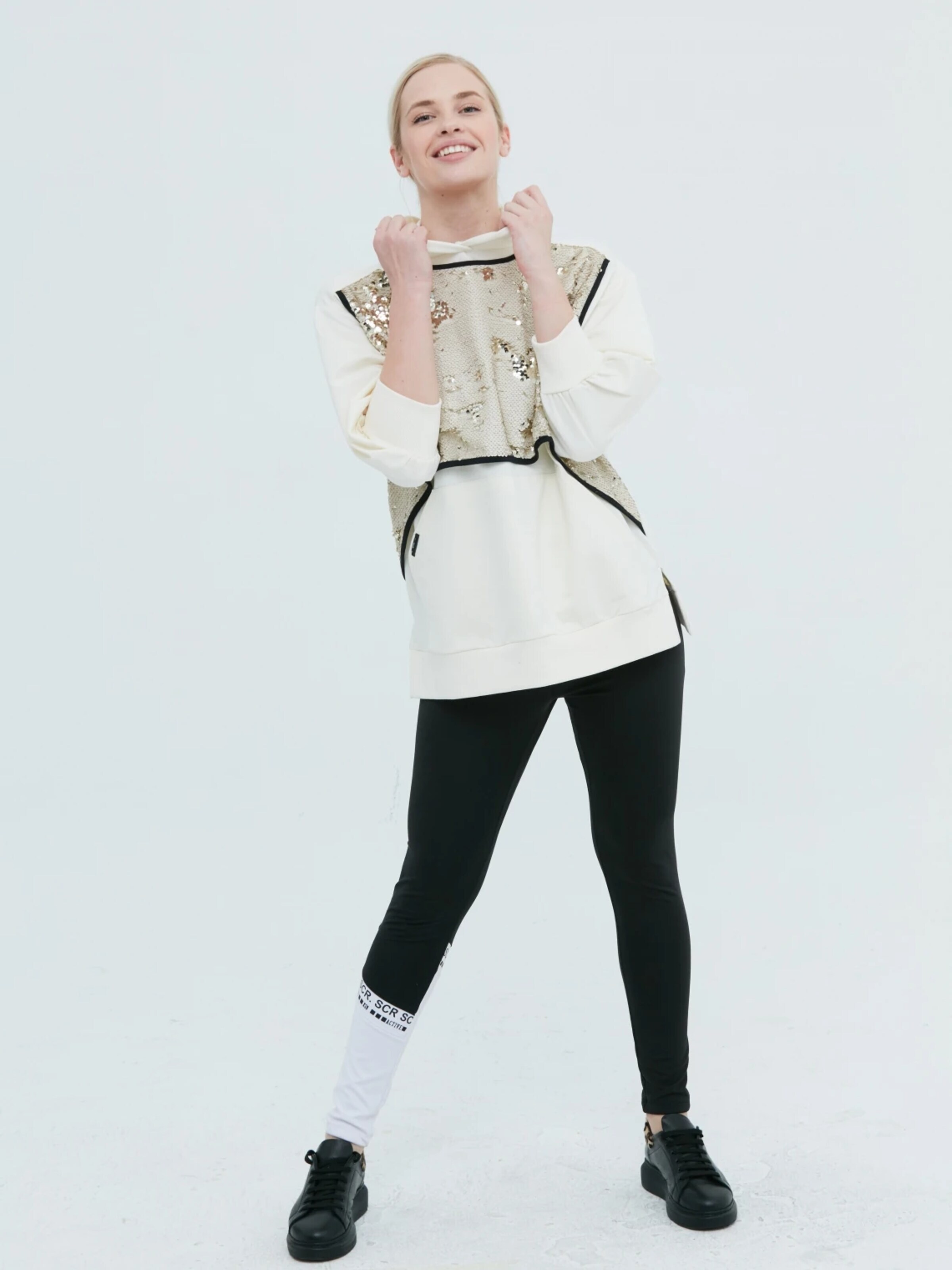 SCR. Sweatshirt 'SHOSIN' in White