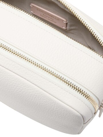 Borsa a spalla 'COCCINELLE MALORY' di Coccinelle in bianco