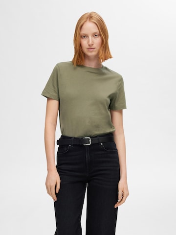 SELECTED T-Shirt 'SLFMYESSENTIAL' in Grün: Vorderseite