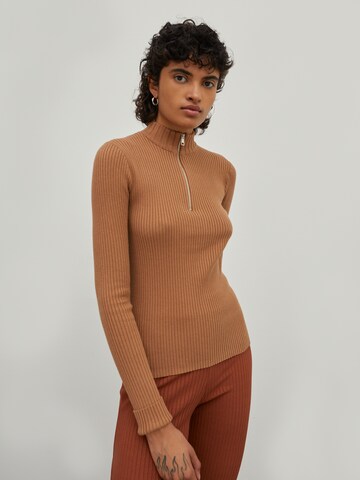 EDITED Sweater 'Alison' in Brown: front