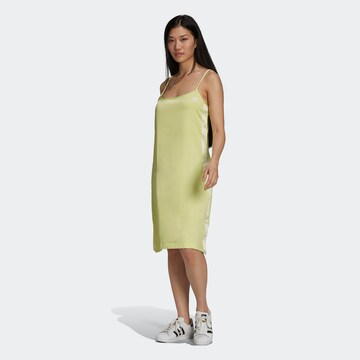 ADIDAS ORIGINALS - Vestido 'Adicolor' em amarelo: frente