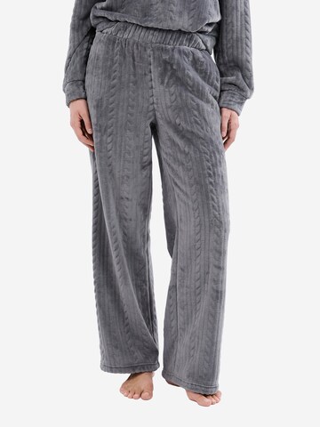 ETAM Pyjamahose in Grau: Vorderseite