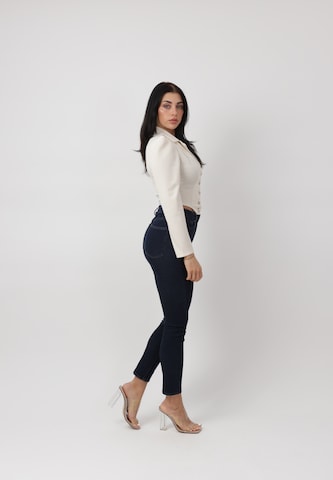 Camicia da donna di Elara in beige