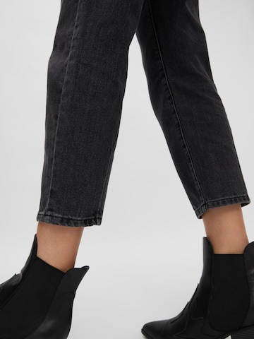 Noisy may Regular Jeans 'Isabel' i svart