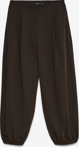 Tapered Pantaloni con pieghe 'VMTexas' di VERO MODA in marrone: frontale
