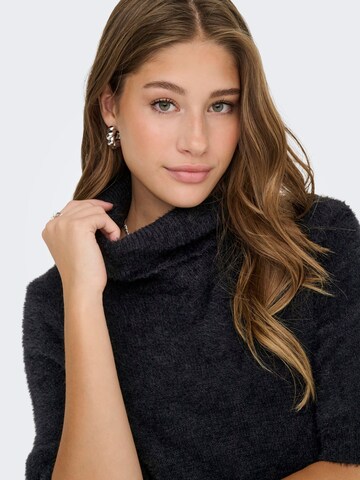 ONLY Sweater 'PIUMO' in Black