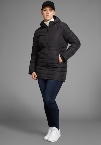 POLARINO Between-Season Jacket in Black