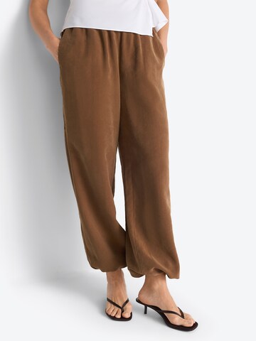 Regular Pantalon Rich & Royal en marron