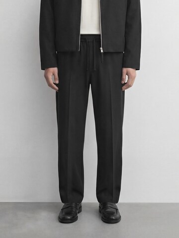 Burocs Regular Bundfaltenhose‌‌‌‌‌‌‌ in Schwarz