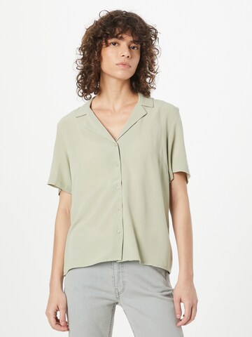 Camicia da donna 'OLIVIA' di PIECES in verde: frontale