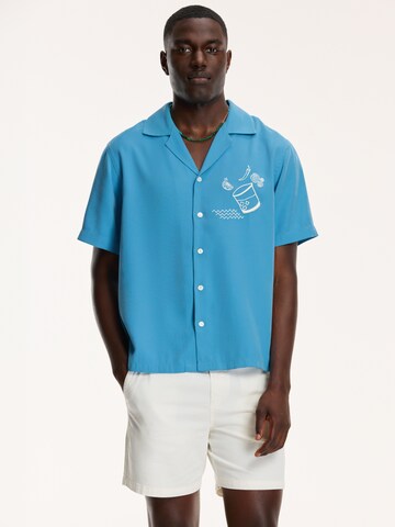 Shiwi Regular fit Button Up Shirt in Blue: front