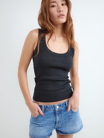 BALMOHK Toppi värissä musta: etupuoli