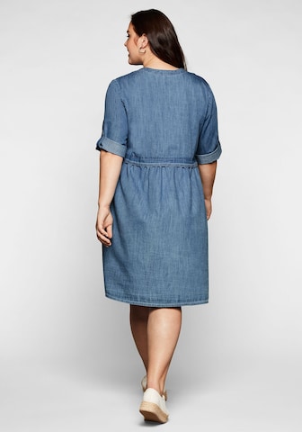 SHEEGO Kleid in Blau