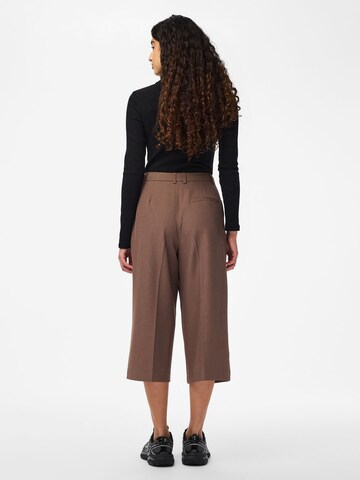 PIECES Regular Pantalon 'PCBlossom' in Bruin