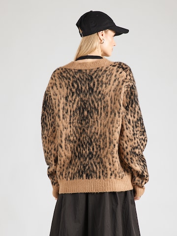 ABOUT YOU Вязаная кофта 'Frederike' в Коричневый