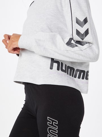 Hummel Sportsweatshirt 'Yoko' in Grau