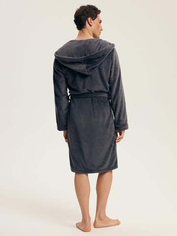 Henderson Short Bathrobe 'Vocal' in Grey