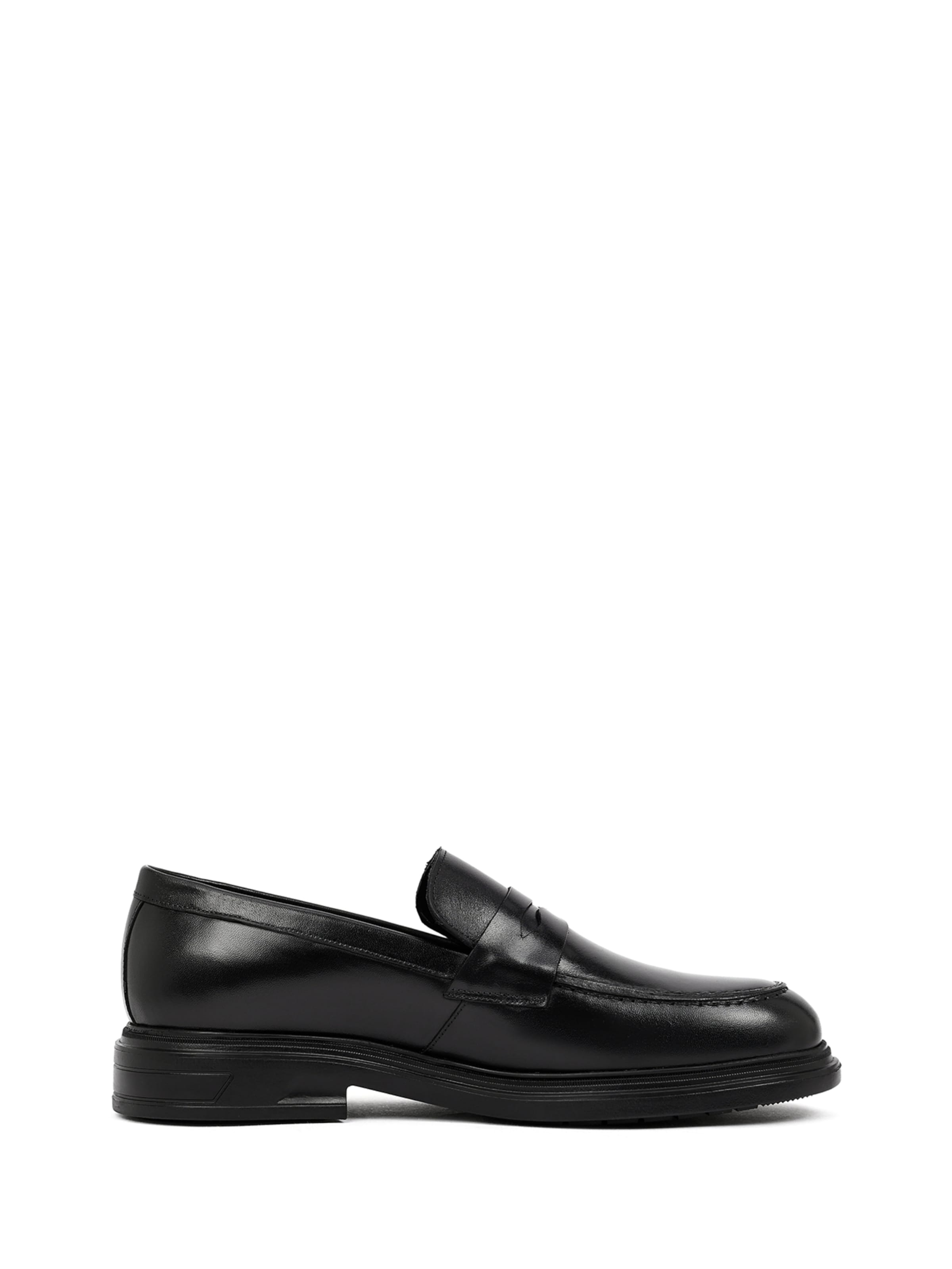 Chaussure basse Derimod en noir